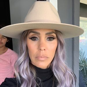 Meet your Posher, Stacey